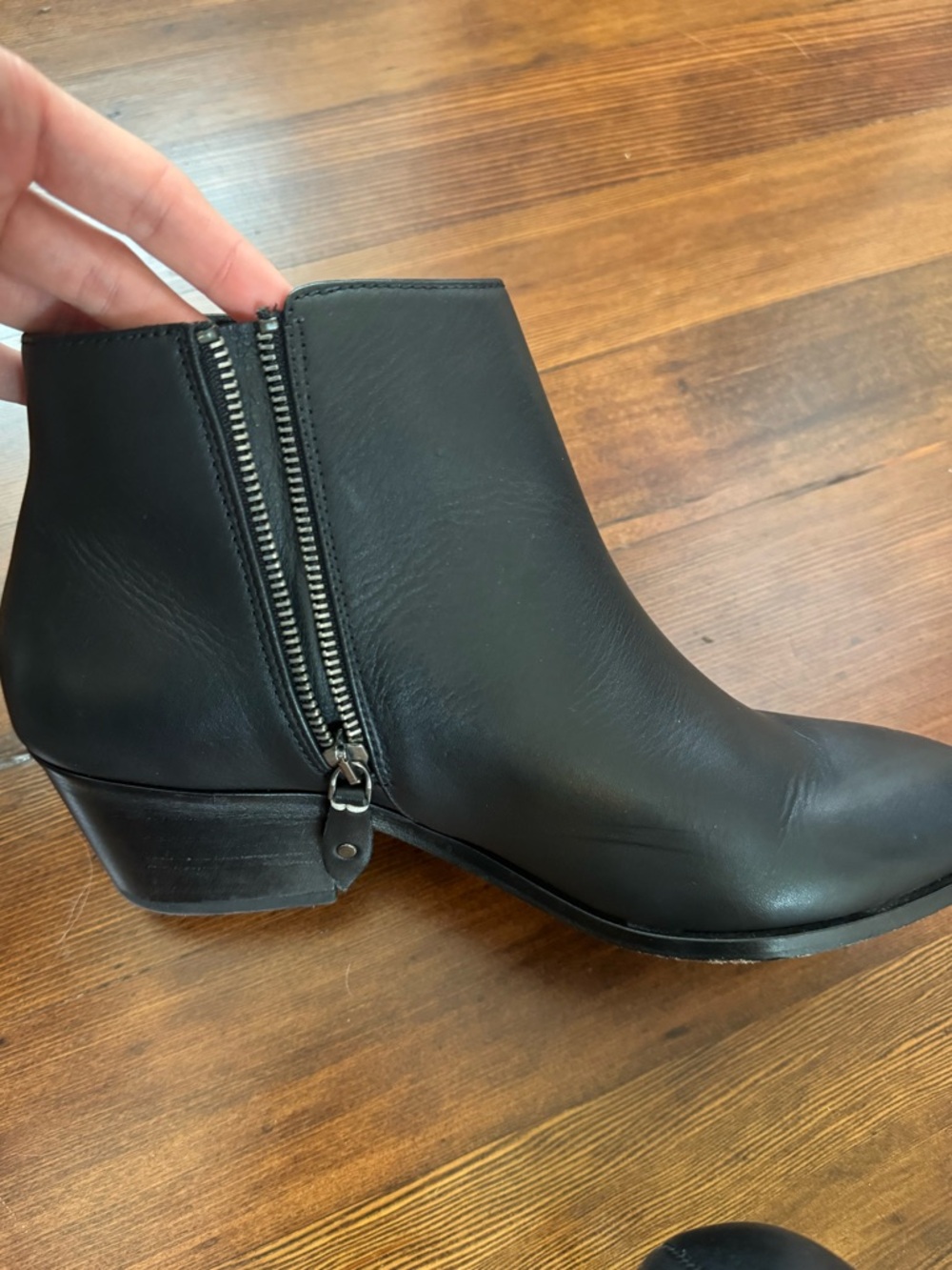 Thursday Downtown Black Leather Ankle Boots size 9 - Picture 6 of 10